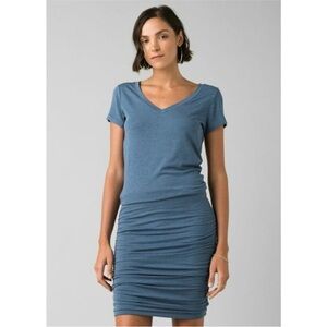 PrAna Dress Foundation SS T shirt Blouson Ruched
Soft athleisure spring summer